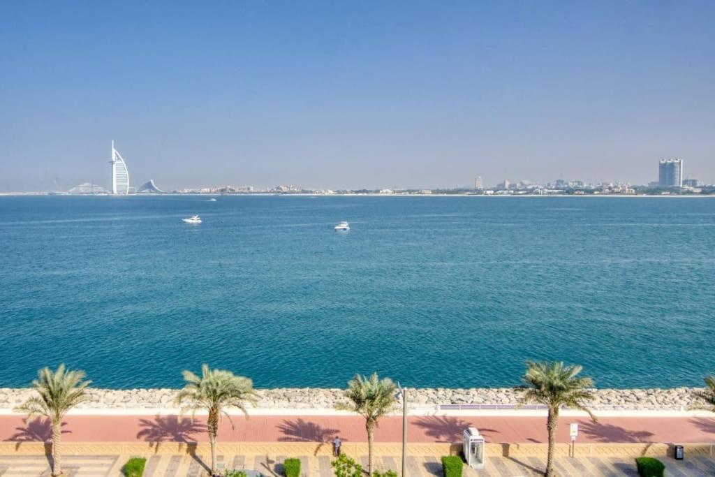 Marvelous Private Beach Apartment In Palm Dubai Within Anantara 5 Star Resort Екстер'єр фото